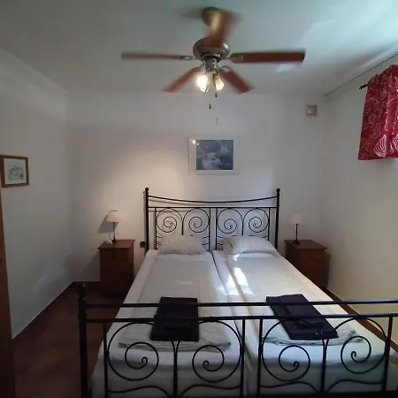 Vila Velebit Apartamento Ražanac