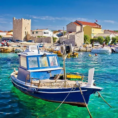 Vila Velebit * Ражанац